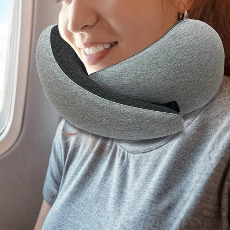 TravelNest Pillow™