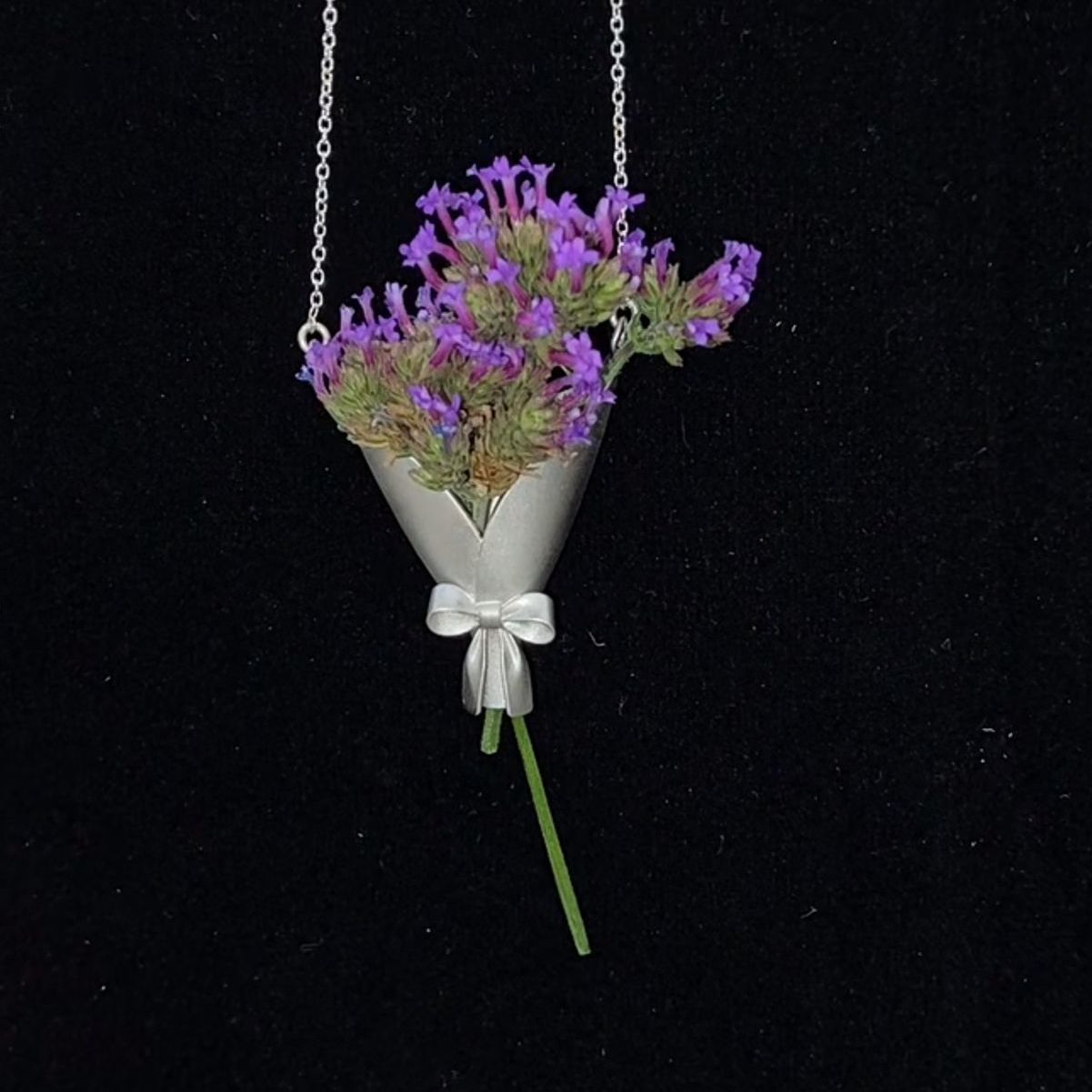 Bouquet Necklace