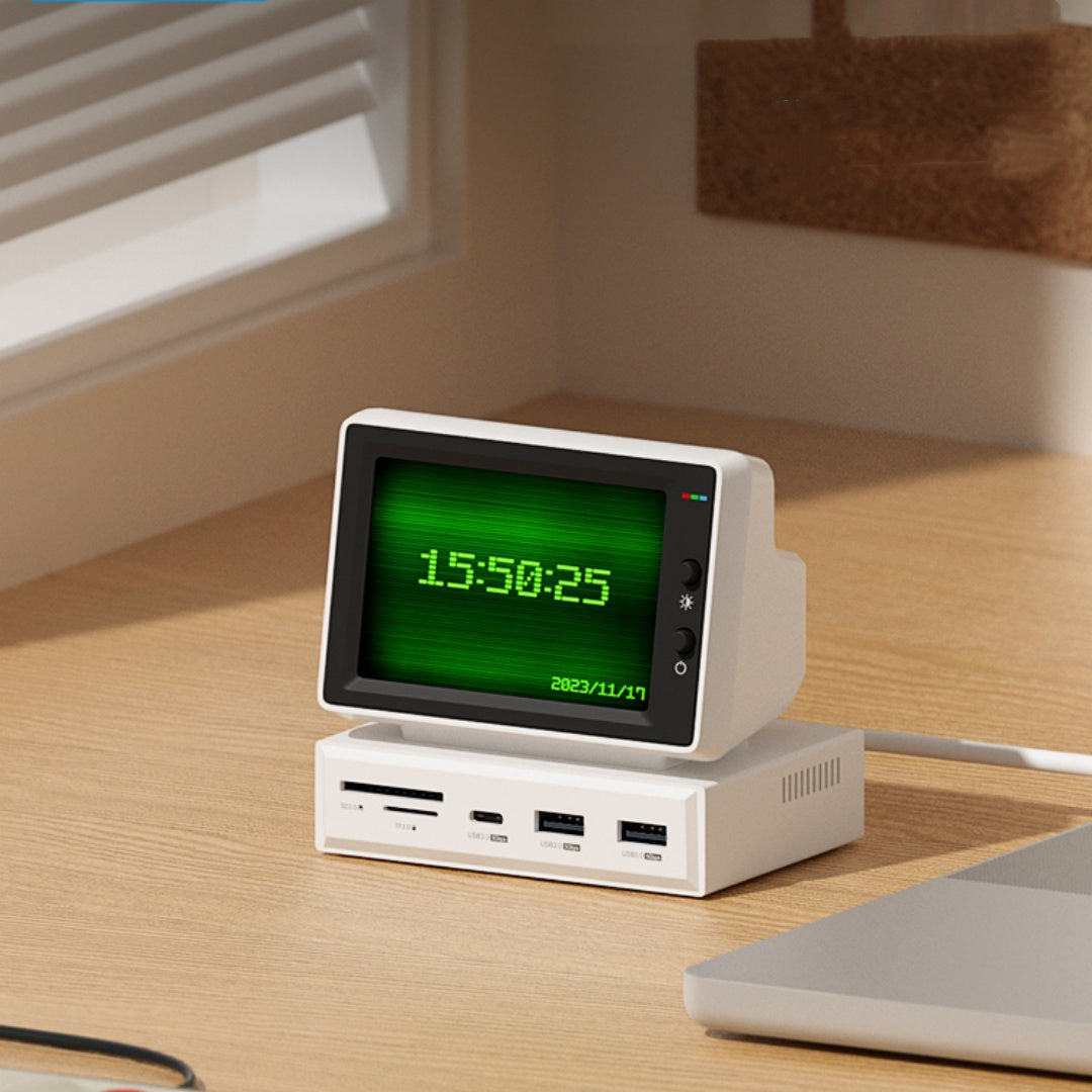 Small Computer Screen™ – Uptown GenZ